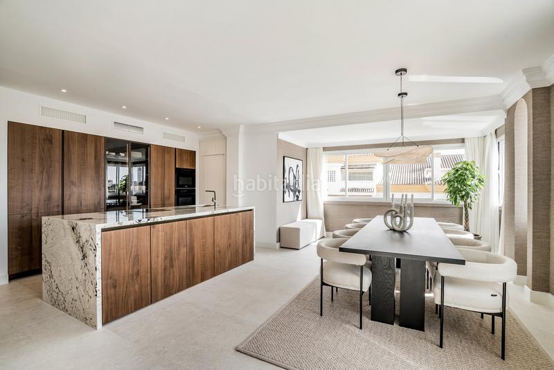 Foto fc21844c-1920-489d-b945-b5cbbf92174f. Attique avec parking piscine dans La Carolina - Guadalpín Marbella