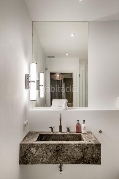 Foto ffd710f7-caed-4875-a66f-e45cd6050443. Attique avec parking piscine dans La Carolina - Guadalpín Marbella