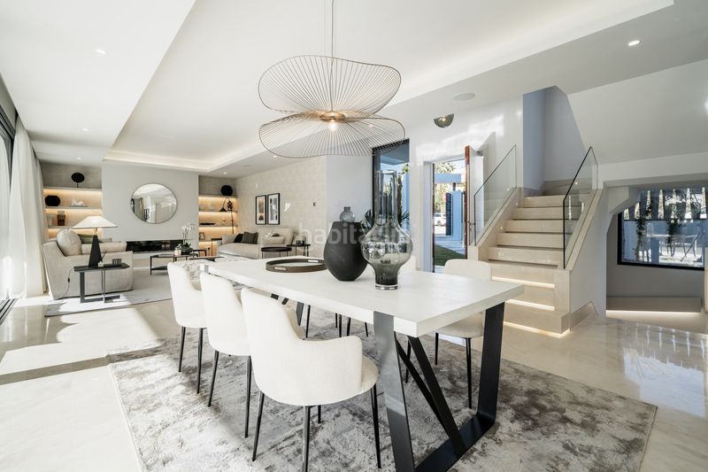 Foto 8883fc7e-6063-411a-a462-0e0a91d39d4a. Casa amb aparcament piscina a Nueva Atalaya Estepona