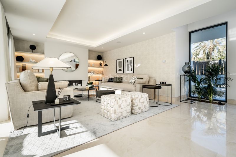 Foto 956d60da-9395-4325-beed-557cca23b314. Casa amb aparcament piscina a Nueva Atalaya Estepona