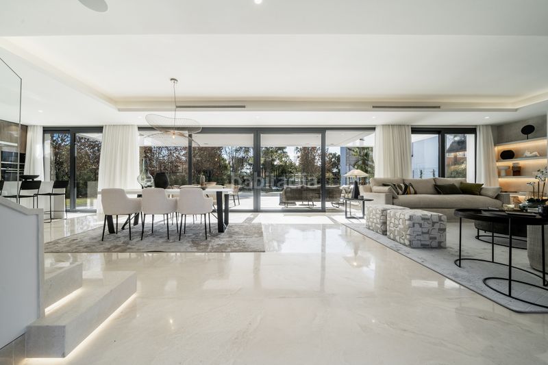 Foto caf3490a-96fc-44e9-8983-70f112156a7a. Casa amb aparcament piscina a Nueva Atalaya Estepona