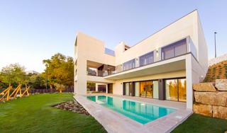 Casa a Centro. Lujosa villa contemporánea con vistas al mediterráneo
