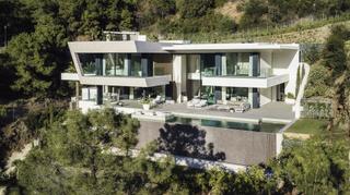 Casa en Montemayor - Marbella Club. Nueva villa ultramoderna a la venta en benahavis