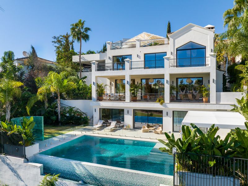 Foto 09af424d-6da6-43f1-ba53-513e474d0e64. Casa amb aparcament piscina a La Quinta Benahavís