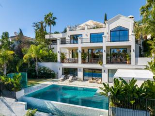 Maison à La Quinta. Extraordinaria villa moderna en el herrojo, benahavis