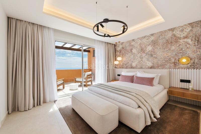 Foto 0a32882e-8ab2-445c-891f-6ccf2ffd86d8. Ático exquisito ático dúplex en nueva andalucía una obra maestra de lujo en Marbella
