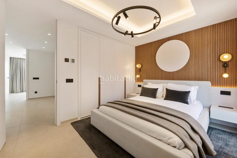Foto 2f6d79bb-57d5-4c2c-8365-3275a221b156. Ático exquisito ático dúplex en nueva andalucía una obra maestra de lujo en Marbella