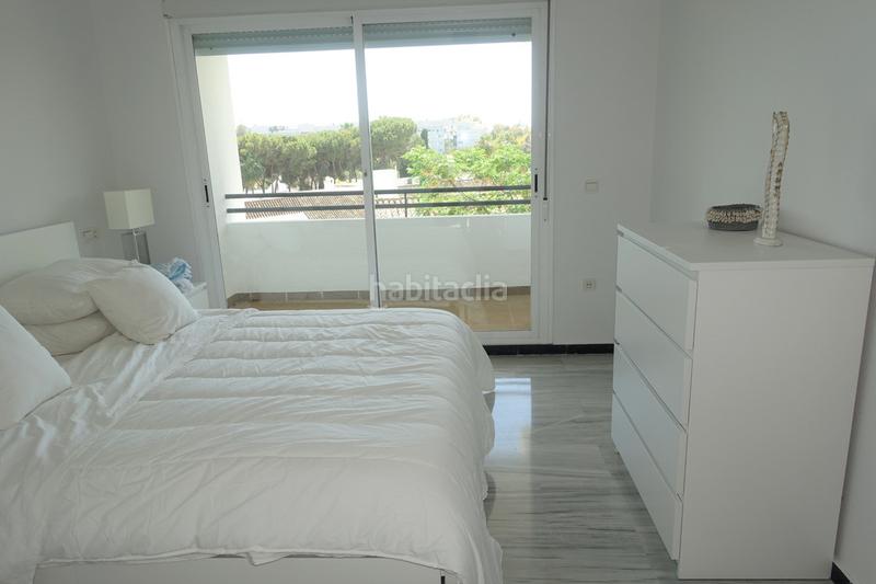 Foto 2aea0824-ae6e-4aeb-a174-a7938f6dce02. Miete appartement mit parking pool in Puerto Banús Marbella