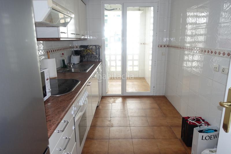Foto 377984d6-d519-40ea-8266-2c6c7b9ecad6. Miete appartement mit parking pool in Puerto Banús Marbella