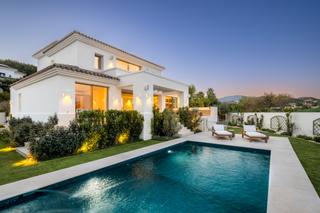 Haus in La Quinta. Impresionante villa mediterránea de jorge rincón wong en la quin