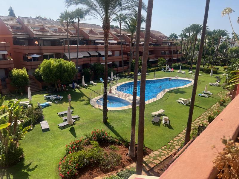 Foto 86cb21f6-2a0b-4cb9-88ca-013cdb1827a6. Location attique avec parking piscine dans Puerto Banús Marbella