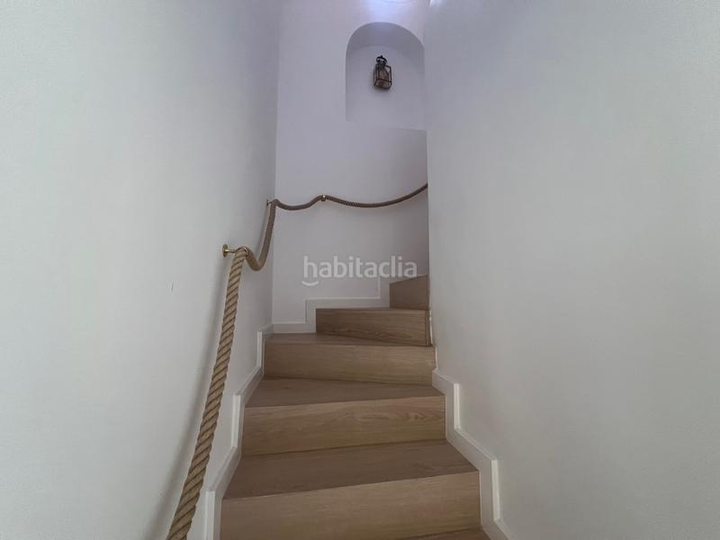 Foto 9f6640e0-5d8d-4875-93fe-27289ee1b87e. Location attique avec parking piscine dans Puerto Banús Marbella