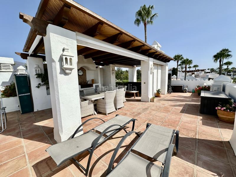 Foto 501b8a73-6fe2-4c77-948b-82f5e2a3ddb1. Attico con piscina in Zona de Punta Plata Estepona