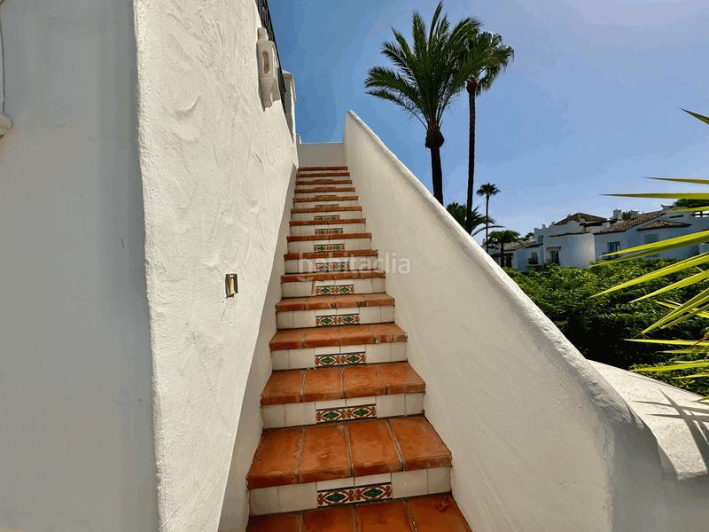 Foto edd83de3-afa2-4671-9bc2-f11bb93425ac. Attico con piscina in Zona de Punta Plata Estepona