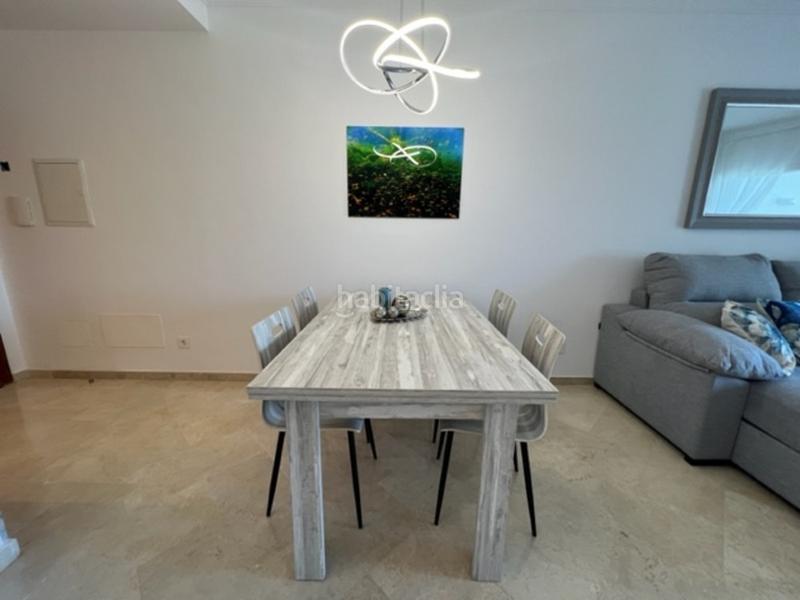 Foto ef5e94d8-5243-4243-ab26-c73a9f04b45a. Alquiler apartamento alquiler vacacional junto a la playa en Estepona