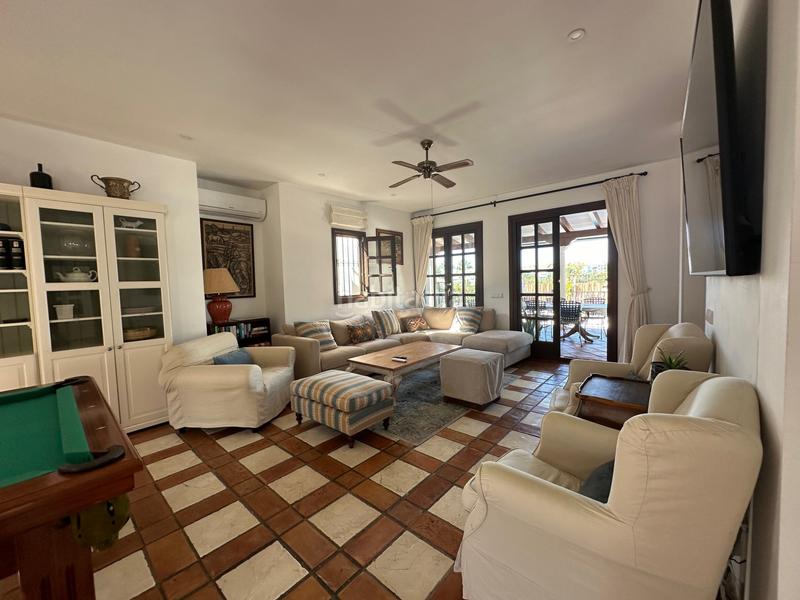 Foto c973493a-7592-4c10-8d74-e35cd2a44097. Casa en Nueva Alcántara Marbella