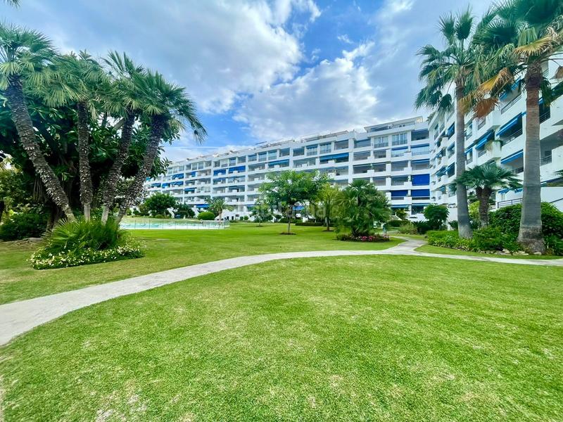 Foto 463cbef9-b248-410d-bfa6-e720b9e397ea. Ático encantador ático dúplex en el corazón de Puerto Banús en Marbella
