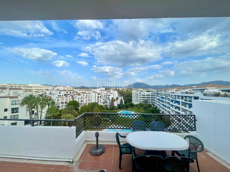 Foto 8be2b55e-fb7c-456a-9b9b-d8f0ed181b6e. Ático encantador ático dúplex en el corazón de Puerto Banús en Marbella