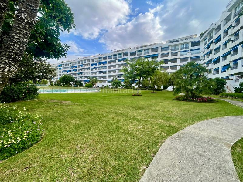 Foto ad82f991-c86a-4f7b-a28e-9c94166f0061. Ático encantador ático dúplex en el corazón de Puerto Banús en Marbella