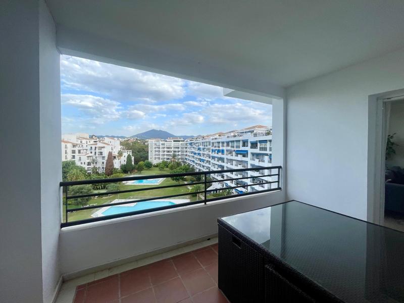 Foto d603de9a-bb45-4a20-87d8-dc62d1063a56. Ático encantador ático dúplex en el corazón de Puerto Banús en Marbella