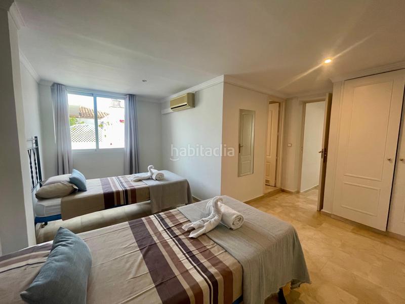 Foto f64be24a-49ce-4c76-a7b0-b9edb703170e. Ático encantador ático dúplex en el corazón de Puerto Banús en Marbella