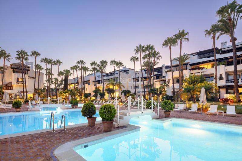 Foto 3d8f1414-d3dd-4ce7-bbcd-aaec6b1c0240. Apartamento exquisito apartamento en planta baja en Puente Romano resort en Marbella