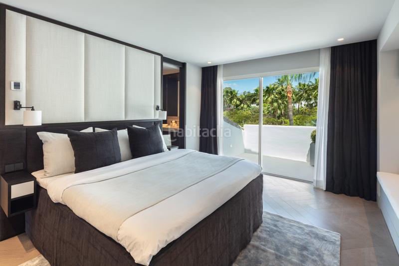 Foto 025018a5-83a3-470b-98b5-2743271ef6ce. Àtic amb aparcament piscina a Puente Romano Marbella