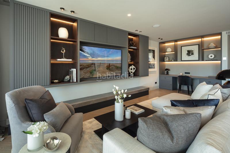 Foto e18a9457-0c6f-4ebe-8d7e-b7011b640a10. Àtic amb aparcament piscina a Puente Romano Marbella