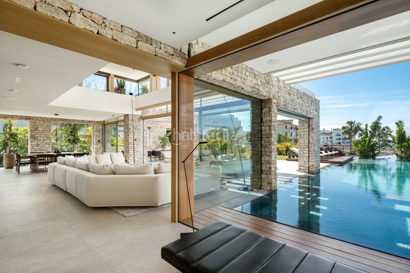 Foto d9b296e2-c7ba-4582-b31b-f6944e0a805f. Casa excepcional villa de lujo en nueva andalucía con vistas panorámicas en Marbella