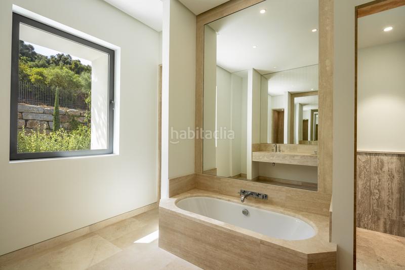 Foto 6714f08e-f64e-46e8-a0df-def7c28a9a39. Casa amb piscina a Casares golf - Casares del sol Casares