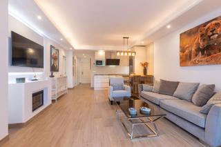 Piano terra in Puente Romano. Elegante apartamento de 2 dormitorios en puente romano con terra