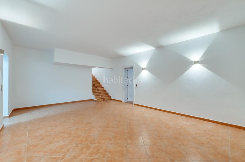 Foto e28f72ed-d346-4e7f-a5d0-1b0067958992. Casa amb piscina a Río Real Marbella