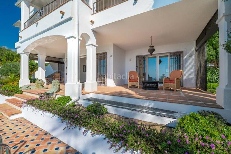 Foto 5e08c04d-d394-4cb7-ae64-cc0d3f7e6a03. Maison avec piscine dans Río Real Marbella