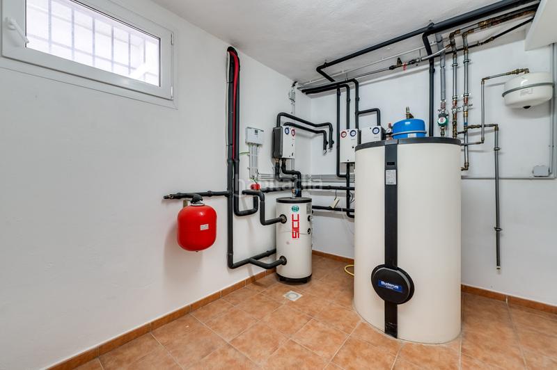 Foto 770ea04b-7c59-4b9e-9b50-3a6f6ca66aae. Maison avec piscine dans Río Real Marbella