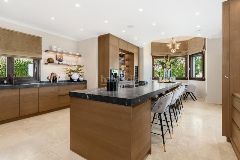 Foto c6965c8b-9a8a-464d-a172-2e45c56c6828. Casa amb aparcament piscina a La Quinta Benahavís