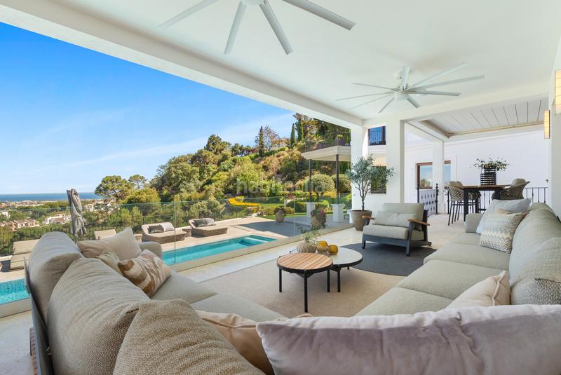 Foto d4189917-f51e-4a04-84c8-980884dfd72d. Casa amb aparcament piscina a La Quinta Benahavís