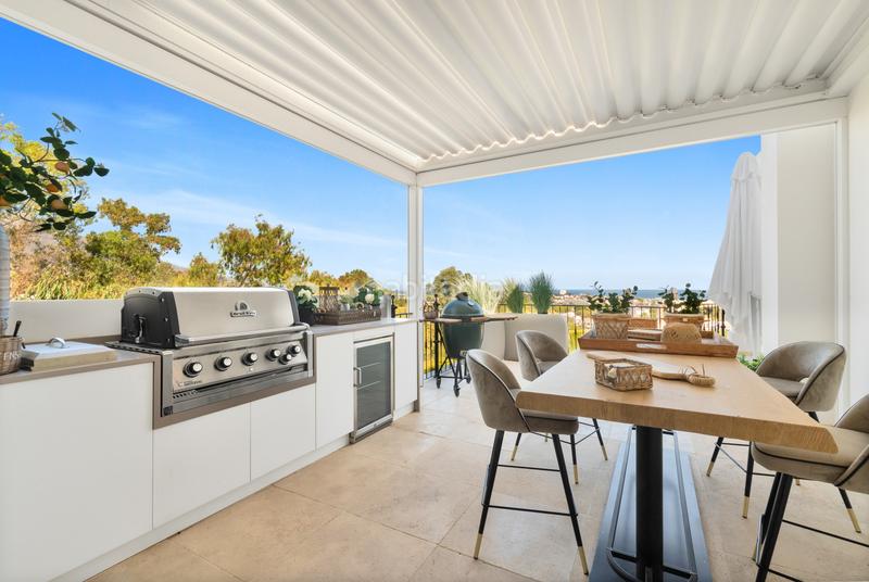 Foto e3a14bb7-4803-4e2c-b42c-398e54ec08f9. Casa amb aparcament piscina a La Quinta Benahavís