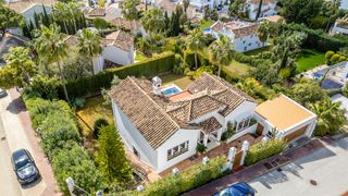 Maison à Sau-tm1 monteistan 46. Impresionante villa con vistas panorámicas en sierra blanca coun