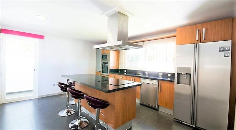 Foto 836b9893-3498-4a9e-b46d-3855a0b14caf. Location maison avec parking piscine dans San Pedro de Alcántara Pueblo Marbella