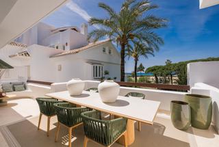 Appartement in Río Real. Exquisito apartamento de 3 dormitorios en venta en marbella