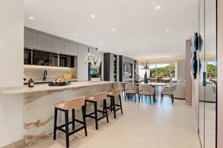 Appartement à Río Real. Elegante apartamento en marbella con impresionantes vistas al ma