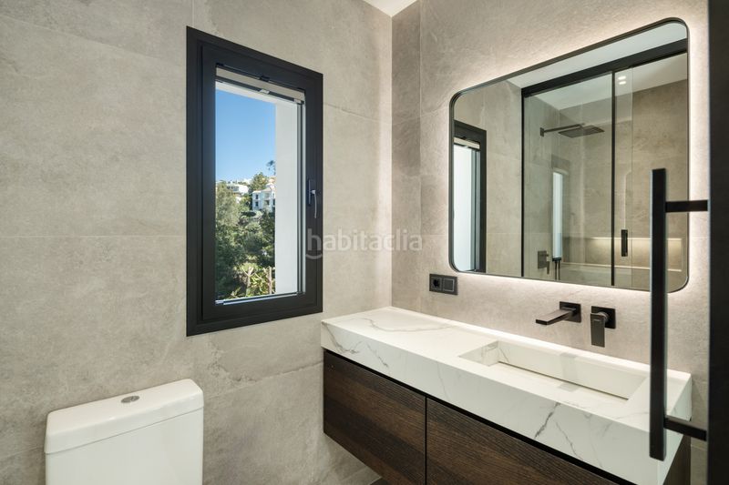 Foto 4a77d8e0-2a42-4008-87a8-b57dbce7f016. Casa amb aparcament piscina a La Quinta Benahavís