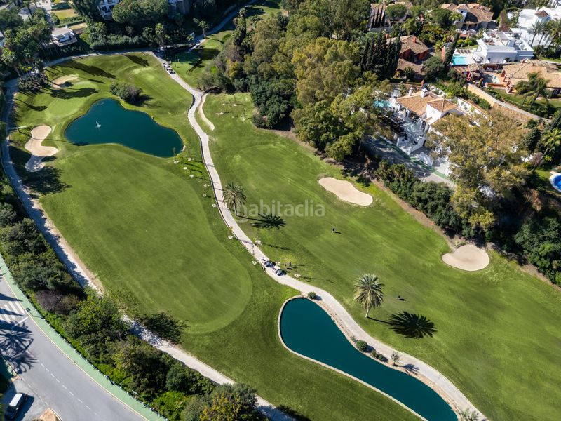 Foto 735ab9c3-0f9e-4e9b-aa0d-e0507e00477a. Casa amb aparcament piscina a La Quinta Benahavís
