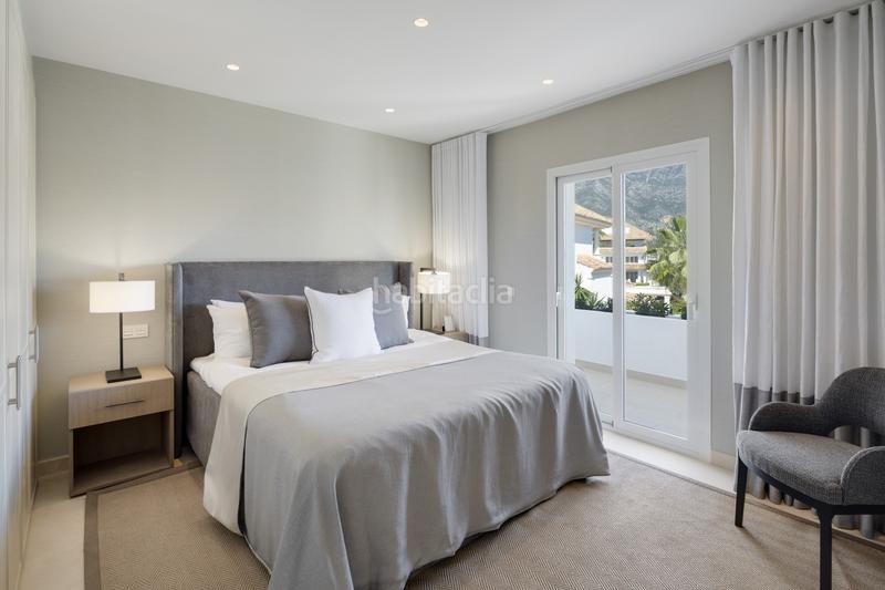 Foto 4d660442-63ac-43fc-aa8e-c33a55961bb1. Dachwohnung mit parking pool in lomas de Marbella club Marbella