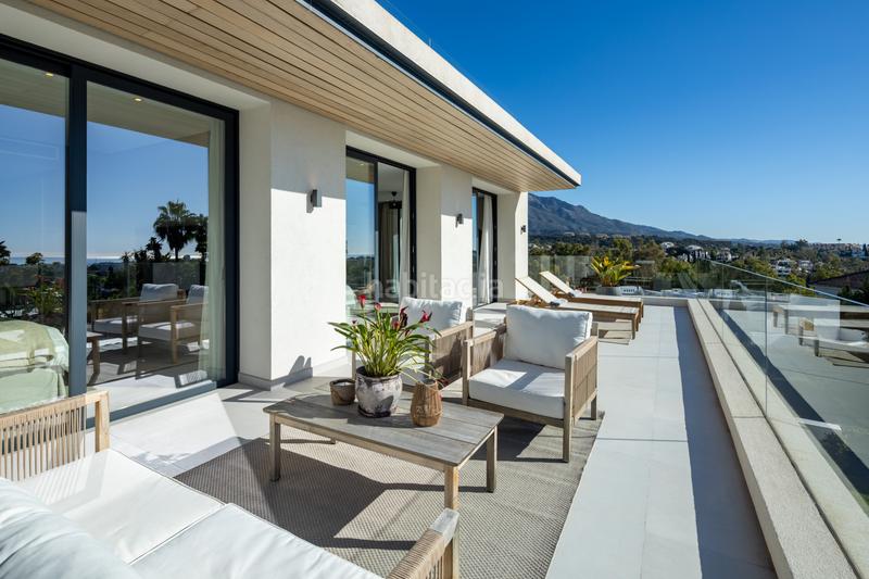 Foto 5e426b31-ca84-40a4-8ced-ff4679cea4a3. Casa amb aparcament piscina a Los Naranjos Marbella