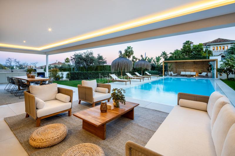 Foto 76f19c92-397b-40bf-8b8d-a13c9711140c. Casa amb aparcament piscina a Los Naranjos Marbella