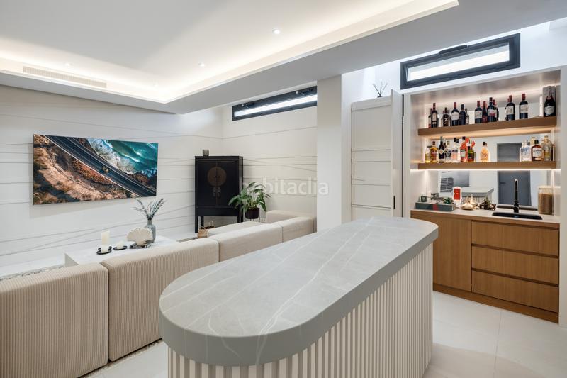 Foto 8298ae14-86e5-4cf4-af0f-a829c34d1e00. Casa amb aparcament piscina a Los Naranjos Marbella