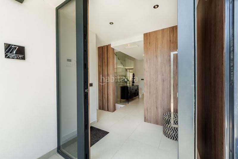 Foto e601e4f6-cb38-4773-a761-ca097503d9be. Doppelhaus mit parking pool in Puerto Banús Marbella