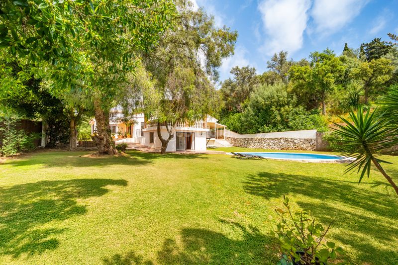 Foto 204bb5d1-b123-456c-a385-de59740a115d. Casa amb aparcament piscina a El Rosario - Ricmar Marbella