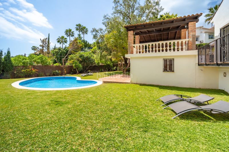 Foto 3c5a2a55-faef-4c2f-8ed1-e33c8766faa2. Casa amb aparcament piscina a El Rosario - Ricmar Marbella
